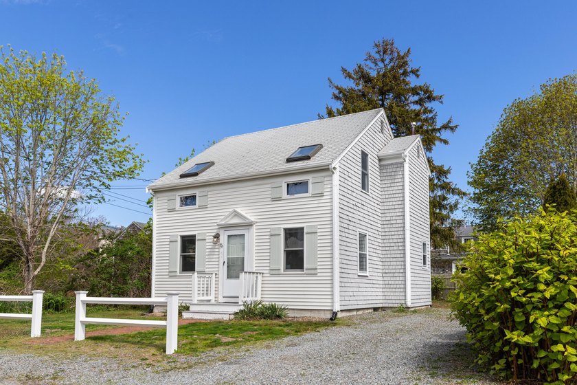 Make your coastal dreams a reality with this beautiful 3-bedroom - Beach Home for sale in West Yarmouth, Massachusetts on Beachhouse.com