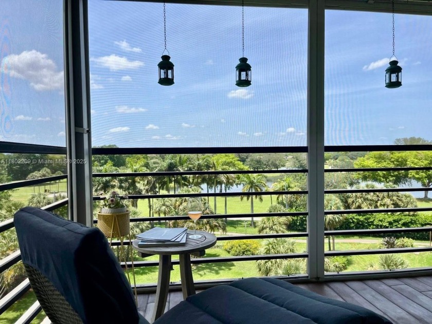 Beautifully remodeled 2/2 condo located in the desirable Park - Beach Condo for sale in Pembroke Pines, Florida on Beachhouse.com