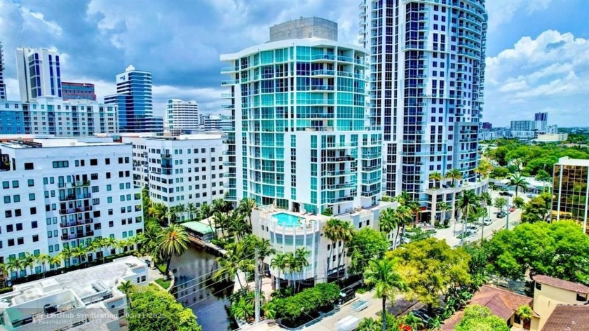 PRIME DOWNTOWN LOCATION! Bright and immaculate 1 Bed/2 Bath - Beach Condo for sale in Fort Lauderdale, Florida on Beachhouse.com