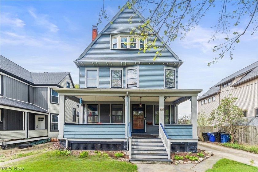 Exceptional Triplex in the heart of Gordon Square! This - Beach Home for sale in Cleveland, Ohio on Beachhouse.com