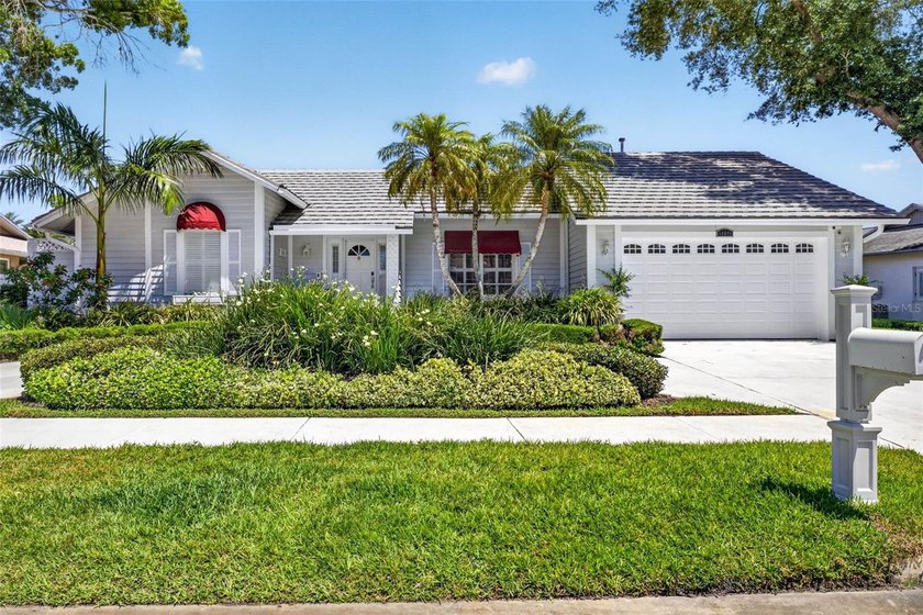 Adorable house in nice neighborhood. Close to beaches and - Beach Home for sale in Largo, Florida on Beachhouse.com