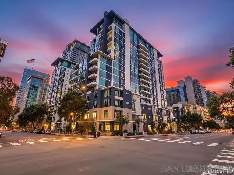 Experience elevated urban living in this beautifully updated - Beach Condo for sale in San Diego, California on Beachhouse.com