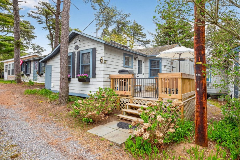Very rare opportunity to own a free-standing cottage in the - Beach Condo for sale in Chatham, Massachusetts on Beachhouse.com