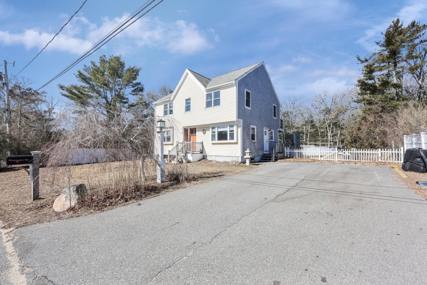 Welcome to 9 Marilyn Rd! This charming 3-bedroom, 3-bath - Beach Home for sale in Bourne, Massachusetts on Beachhouse.com
