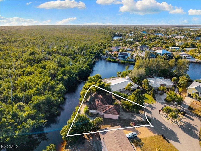 This charming island home offers an exciting opportunity for - Beach Home for sale in Sanibel, Florida on Beachhouse.com