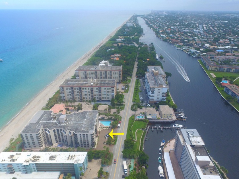 Updated unit located on the famous Hillsboro Mile. Building - Beach Condo for sale in Hillsboro Beach, Florida on Beachhouse.com