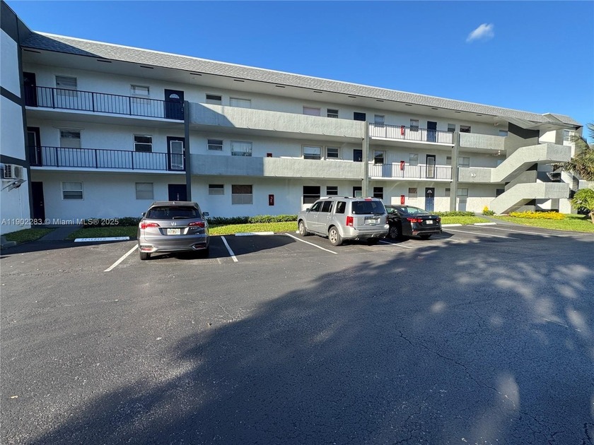 Bright & Beautiful 2-Bed/2-Bath Condo with Canal View - Prime - Beach Condo for sale in Tamarac, Florida on Beachhouse.com