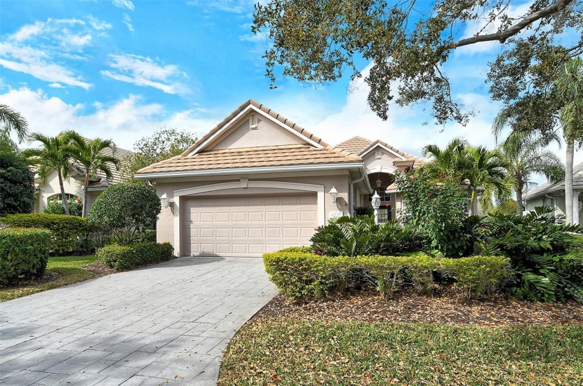 PRICED BELOW RECENT APPRAISAL.  Don't miss this opportunity - Beach Home for sale in Lakewood Ranch, Florida on Beachhouse.com