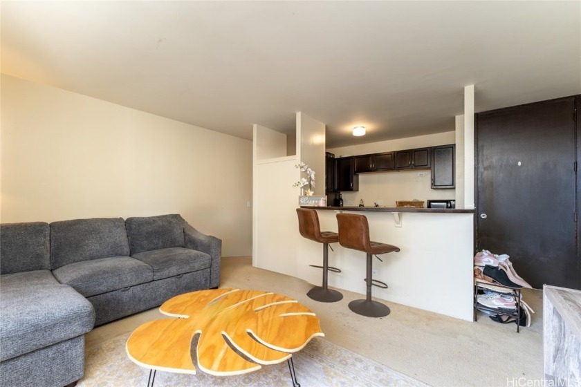 Discover the perfect blend of comfort and convenience in this - Beach Condo for sale in Honolulu, Hawaii on Beachhouse.com