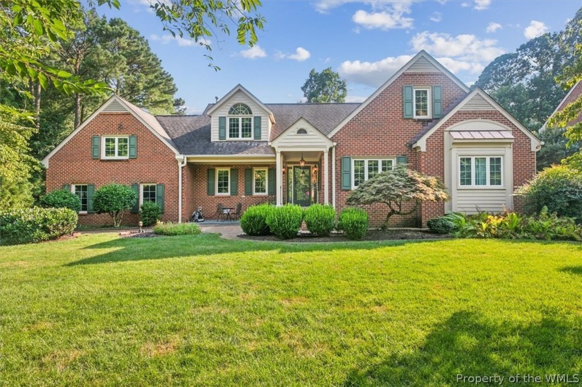 633 Fairfax Way is a well maintained home situated on the golf - Beach Home for sale in Williamsburg, Virginia on Beachhouse.com