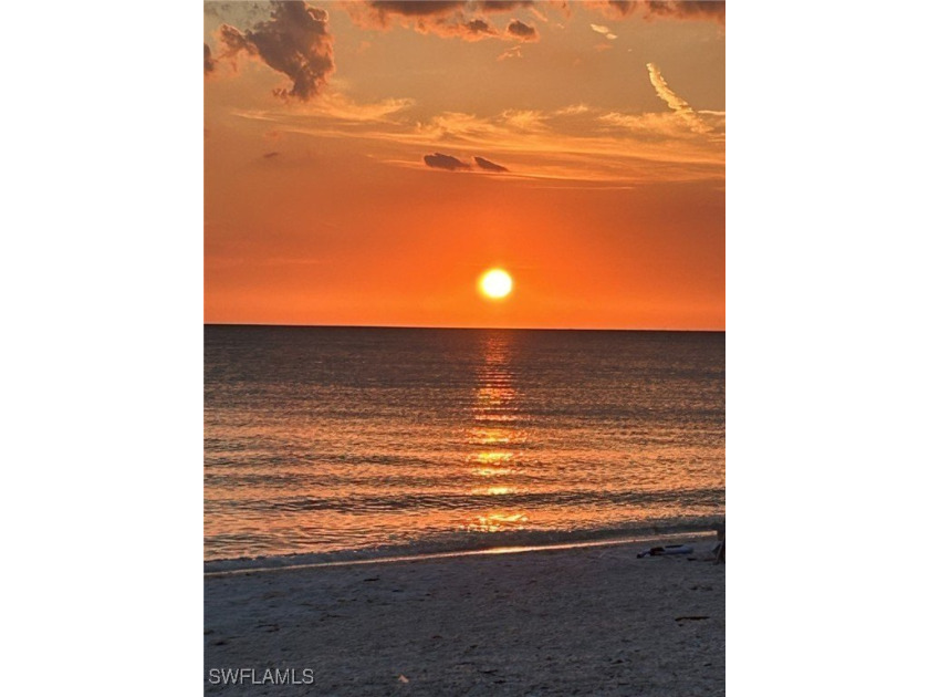 Escape to the serene beauty of the Gulf Coast in this - Beach Condo for sale in Bonita Springs, Florida on Beachhouse.com