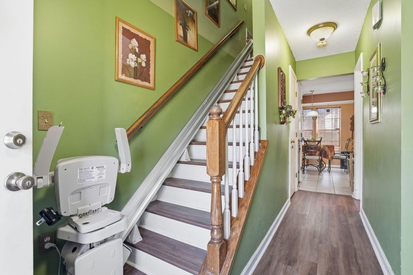 Beautifully maintained family home in the established Windsor - Beach Home for sale in Charleston, South Carolina on Beachhouse.com