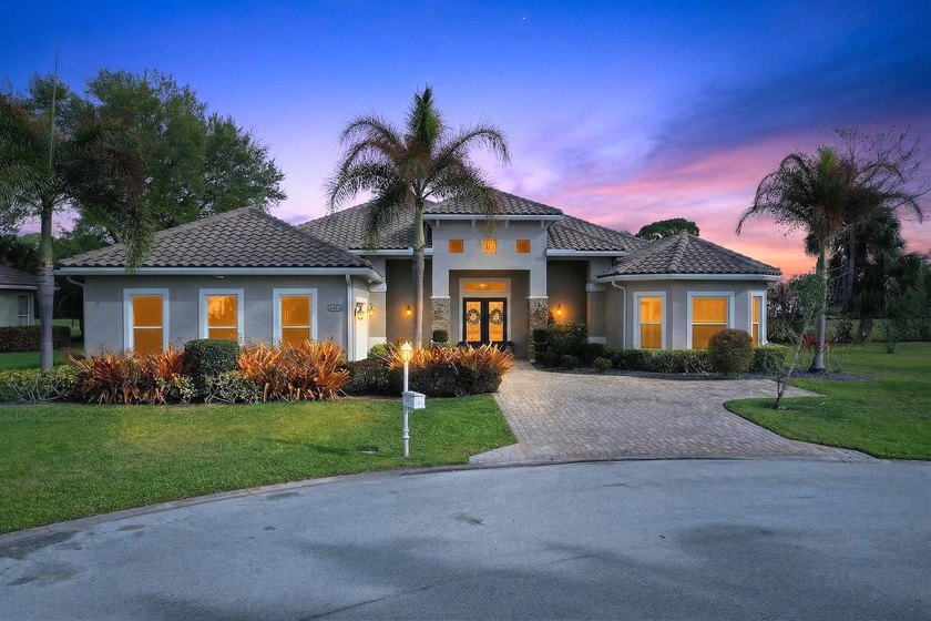 Stunning custom home located on a quiet cul-de-sac in the - Beach Home for sale in Port Saint Lucie, Florida on Beachhouse.com