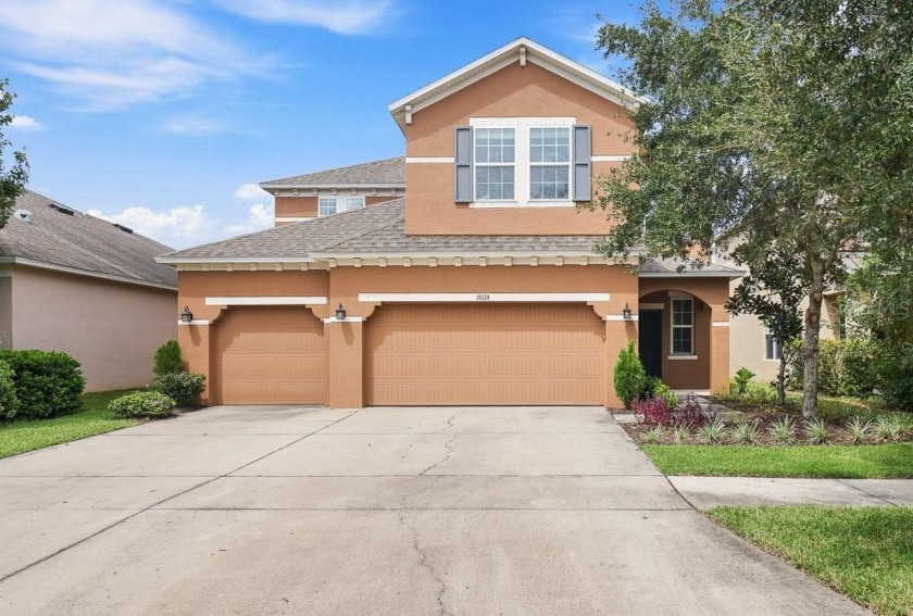 Welcome to this stunning 5-bedroom, 3-bathroom home in the - Beach Home for sale in Ruskin, Florida on Beachhouse.com