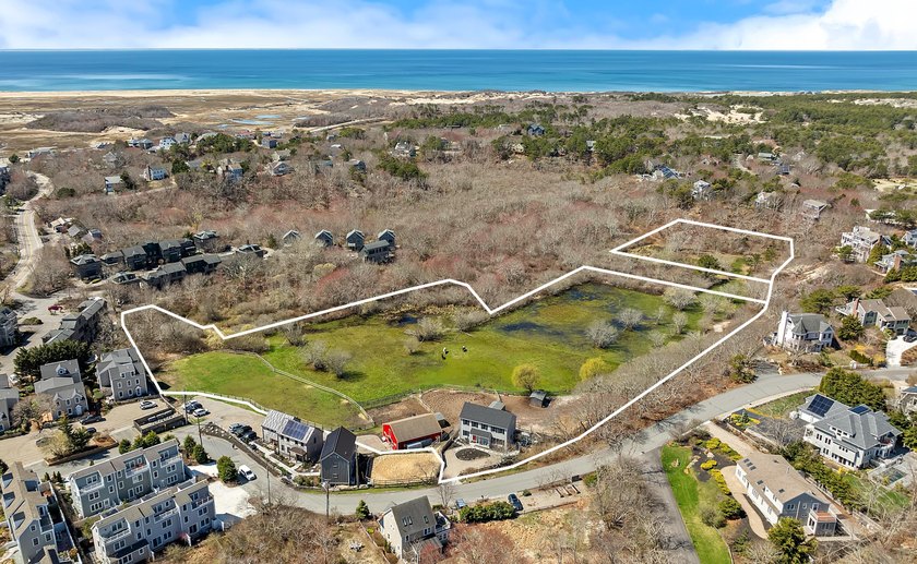 3BR HOME ON 5 ACRES IN PROVINCETOWN. UNEQUALED: A legacy - Beach Home for sale in Provincetown, Massachusetts on Beachhouse.com