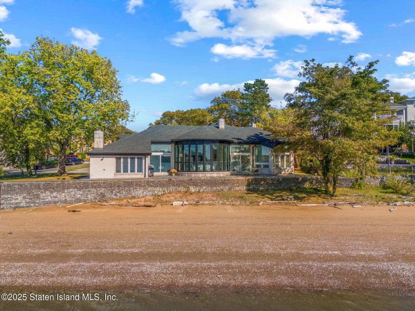 Check out this video property tour. This exquisite waterfront - Beach Home for sale in Staten Island, New York on Beachhouse.com