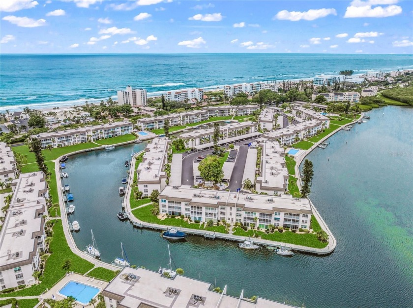 This beautifully updated home is light and open with a water - Beach Condo for sale in Longboat Key, Florida on Beachhouse.com