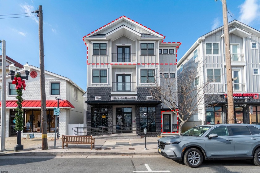 This absolutely beautiful top floor spacious condo, over 2200 sq - Beach Condo for sale in Ocean City, New Jersey on Beachhouse.com