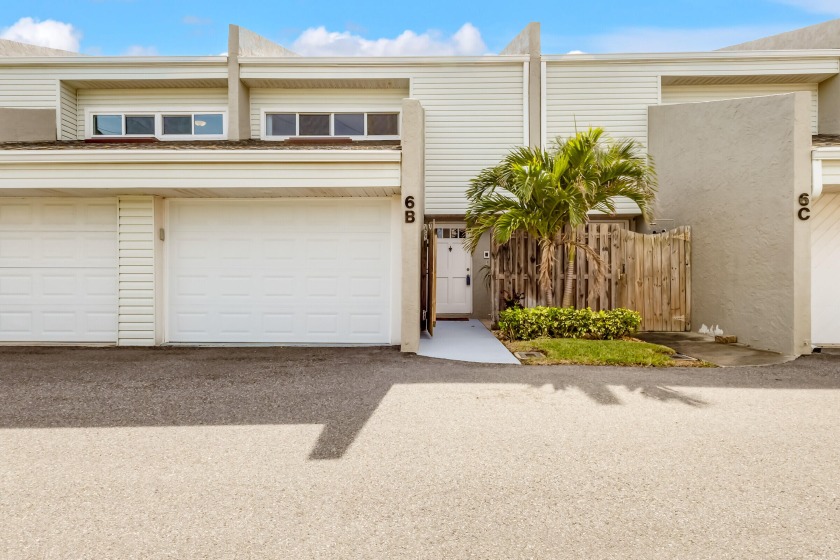 Get ready for a beachfront lifestyle in Melbourne Beach! This - Beach Townhome/Townhouse for sale in Melbourne Beach, Florida on Beachhouse.com