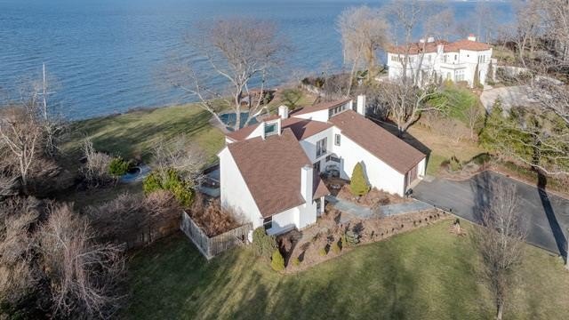 254 feet of direct frontage on the stunning Long Island Sound!! - Beach Home for sale in Nissequogue, New York on Beachhouse.com