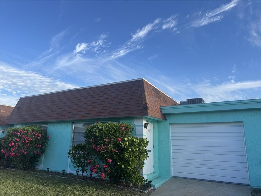 Welcome to easy Florida living in a vibrant and welcoming 55+ - Beach Condo for sale in Pinellas Park, Florida on Beachhouse.com