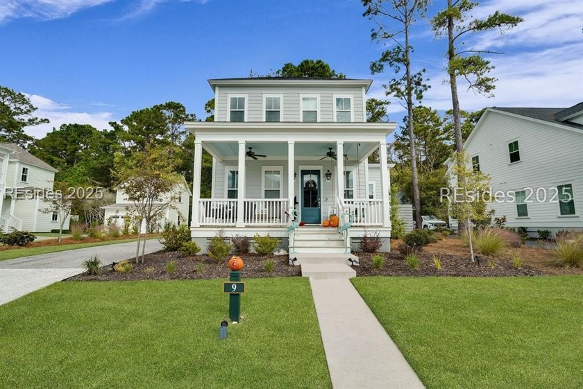 Imagine a home that wraps around you like a favorite sweater or - Beach Home for sale in Bluffton, South Carolina on Beachhouse.com