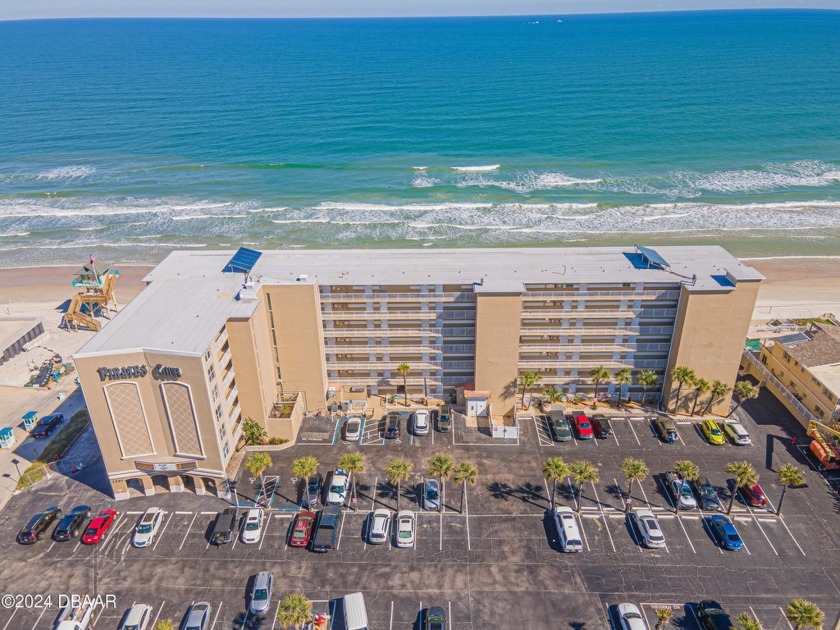 Oceanfront Studio Condo on the 6th Floor - Perfect for Vacation - Beach Lot for sale in Daytona Beach, Florida on Beachhouse.com