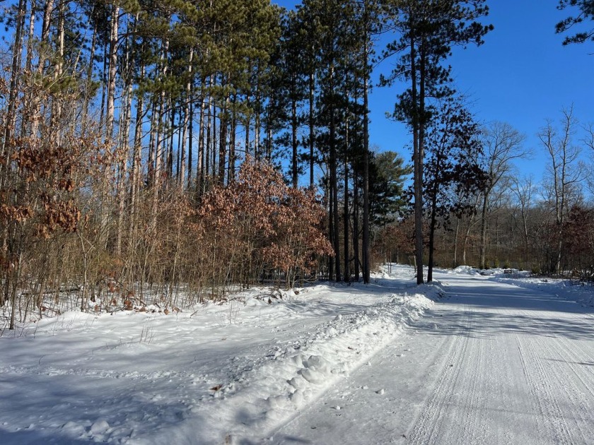 Rarely found 2.71 acre vacant building lot in a secluded - Beach Acreage for sale in Saugatuck, Michigan on Beachhouse.com