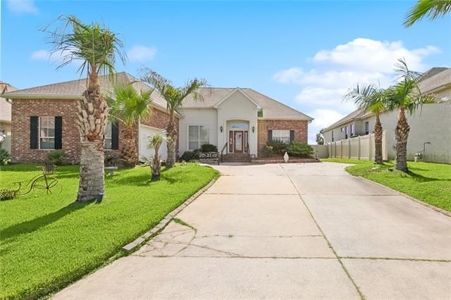 Stunning Lakefront Home in Gated Clipper Estates!

Experience - Beach Home for sale in Slidell, Louisiana on Beachhouse.com