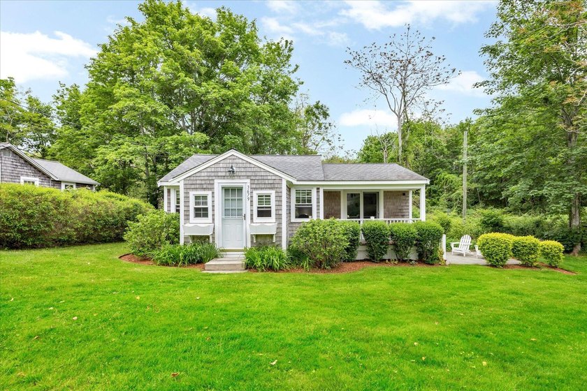 Tucked into Cranberry Cove Cottages, this detached 1-bedroom - Beach Condo for sale in Brewster, Massachusetts on Beachhouse.com