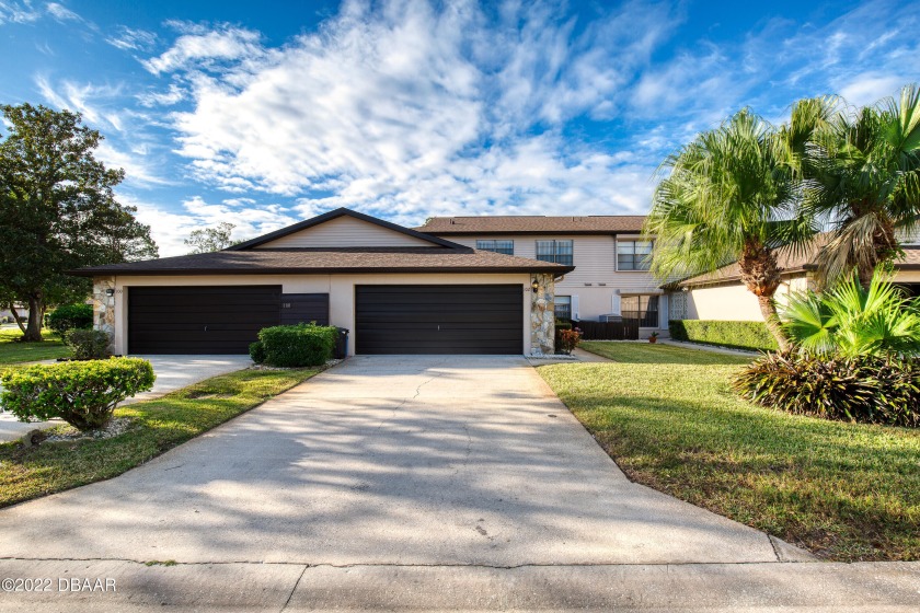 Sought after townhome community in central Ormond Beach location - Beach Home for sale in Ormond Beach, Florida on Beachhouse.com