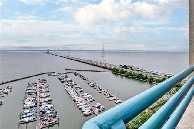 Wow!! Expansive James River views from EVERY room in this apprx - Beach Condo for sale in Newport News, Virginia on Beachhouse.com