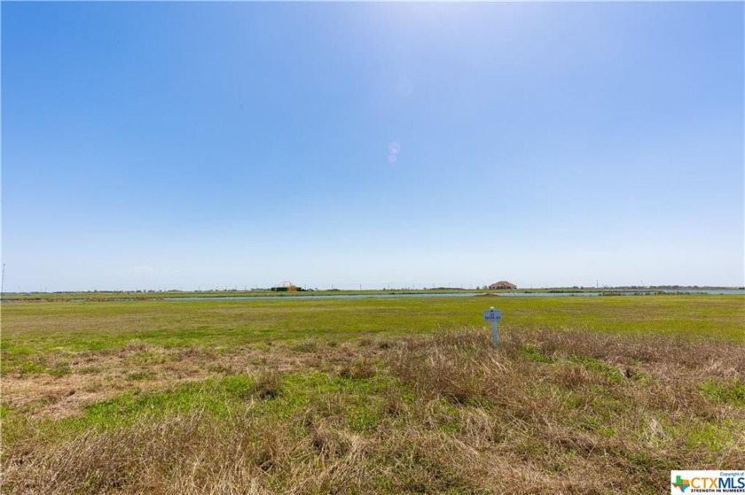 Beautiful lakefront lot located inside the gated community - Beach Lot for sale in Port Lavaca, Texas on Beachhouse.com