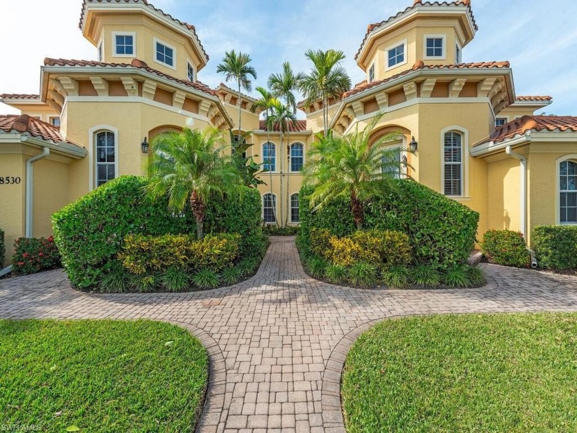 Welcome to your carefree Florida life in this bright and open - Beach Home for sale in Fort Myers, Florida on Beachhouse.com