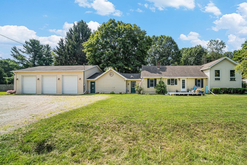 DON'T MISS OUT! Unforeseen Buyer Side difficulties gives you a - Beach Home for sale in South Haven, Michigan on Beachhouse.com