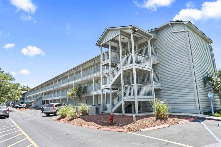 Welcome Home! This meticulously maintained 2 bedroom, 2 bathroom - Beach Condo for sale in Myrtle Beach, South Carolina on Beachhouse.com