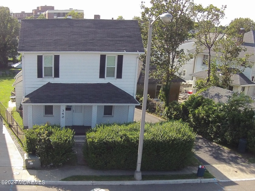 What a magnificent 7,250 SF lot! Look no further for the ideal - Beach Home for sale in Long Branch, New Jersey on Beachhouse.com