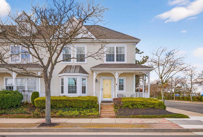 Welcome to 20 Lighthouse Court, a beautiful 2 story 3 Bedroom 2 - Beach Condo for sale in Atlantic City, New Jersey on Beachhouse.com