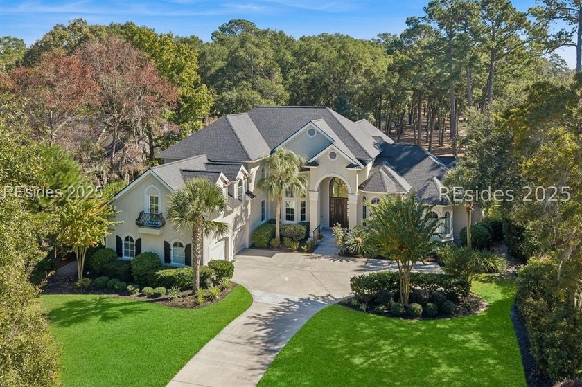 Arguably one of the prettiest homes in the Golf Club community - Beach Home for sale in Hilton Head Island, South Carolina on Beachhouse.com