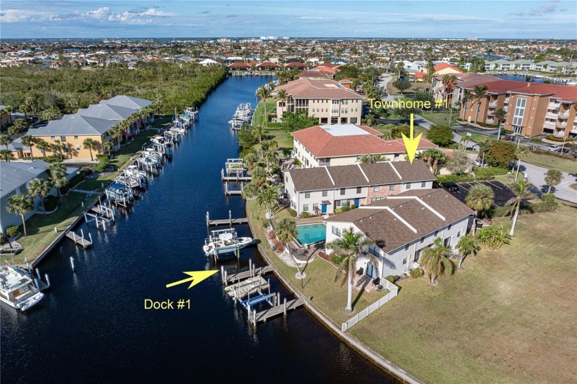 STUNNING WATERFRONT TOWNHOME IN PGI W/DEEDED DOCK - Discover the - Beach Townhome/Townhouse for sale in Punta Gorda, Florida on Beachhouse.com