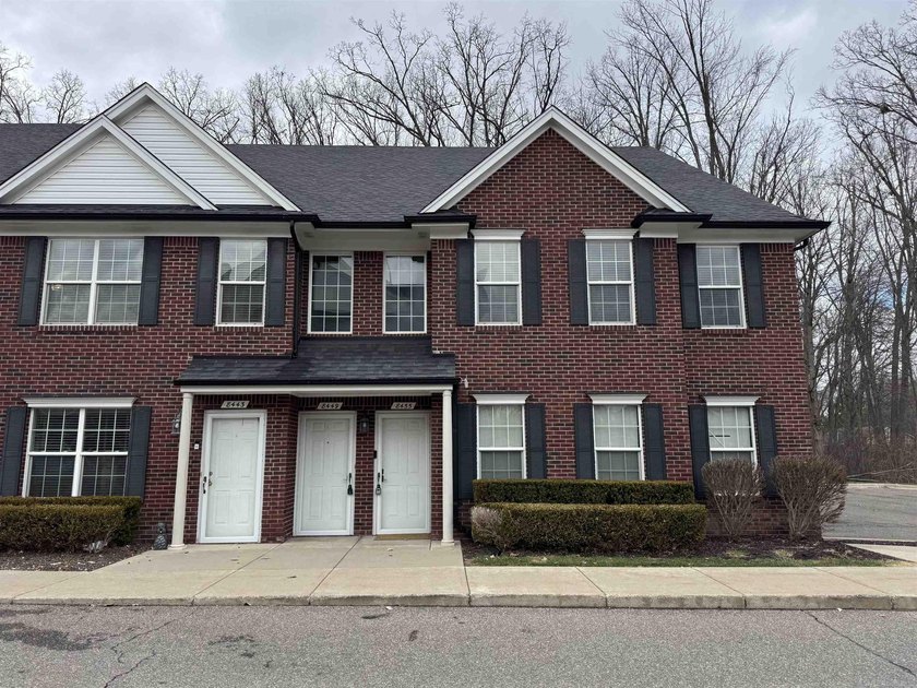 Welcome to this beautifully maintained second floor ranch condo - Beach Condo for sale in Shelby, Michigan on Beachhouse.com
