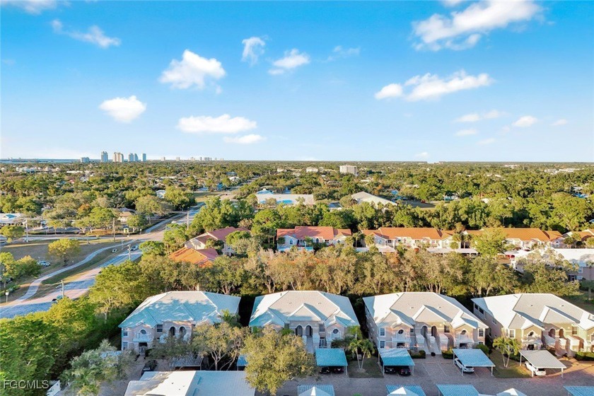 This clean and well-kept 3 bedroom, 2 bath condo sits in a quiet - Beach Condo for sale in Bonita Springs, Florida on Beachhouse.com