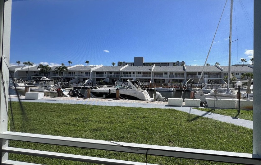 Unique opportunity to own 3bed/2bath home on the first floor - Beach Condo for sale in North Miami Beach, Florida on Beachhouse.com