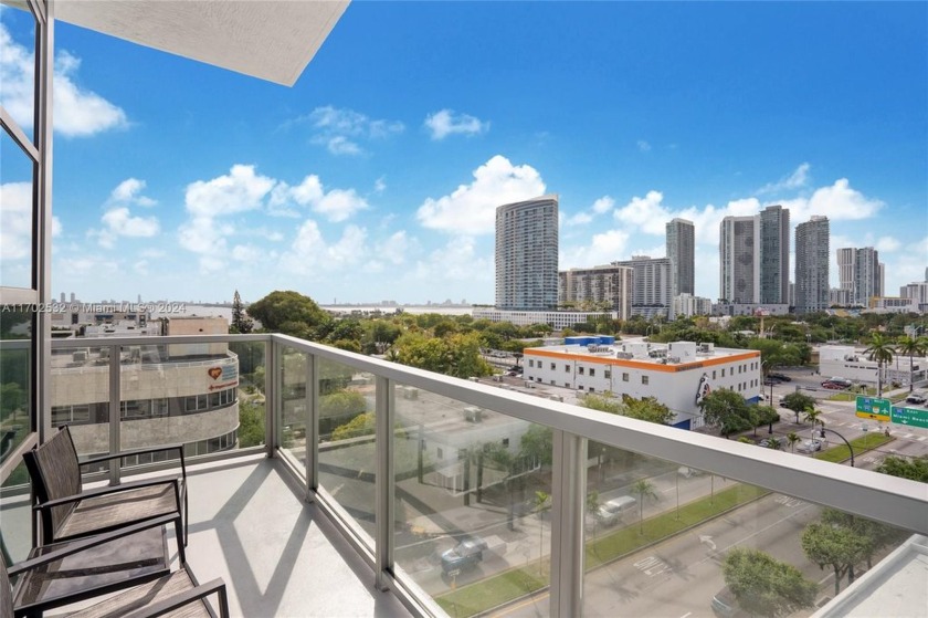 Amazing opportunity beautiful 2 bedrooms condo in one of the - Beach Condo for sale in Miami, Florida on Beachhouse.com