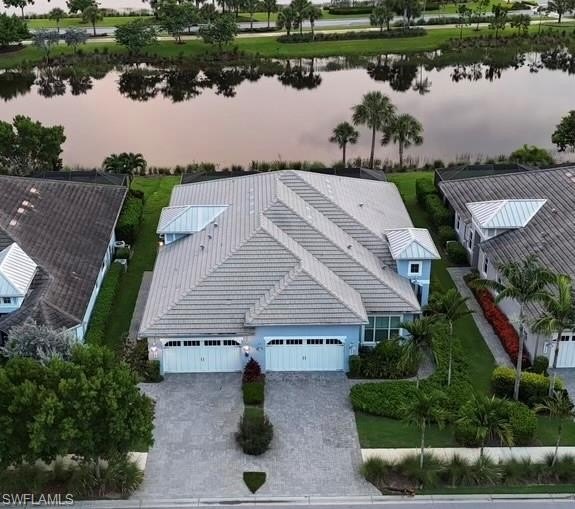 Welcome Home! This furnished villa (Dahlia model) boasts a new - Beach Home for sale in Naples, Florida on Beachhouse.com