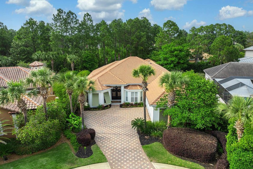 This lovely Florida Coastal home offers a total of 4 bedrooms, 3 - Beach Home for sale in Destin, Florida on Beachhouse.com