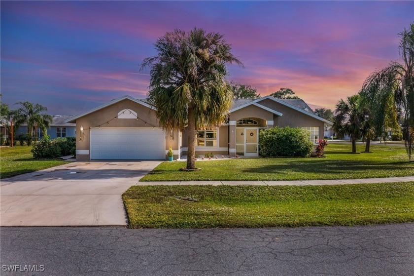 Welcome to the desirable Bethany Trace subdivision! This - Beach Home for sale in Lehigh Acres, Florida on Beachhouse.com