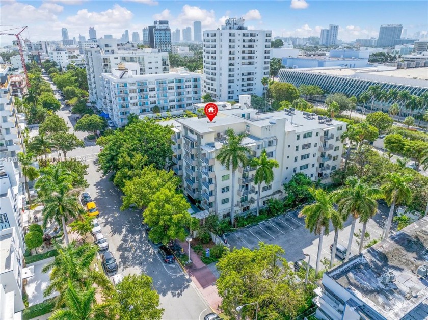 Discover this spacious 1-bedroom + den, 1-bath condo in South - Beach Condo for sale in Miami Beach, Florida on Beachhouse.com