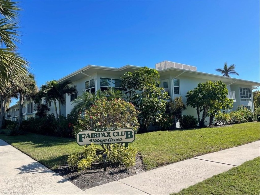 Beautiful updated, turnkey condo, walking distance to the beach - Beach Home for sale in Naples, Florida on Beachhouse.com