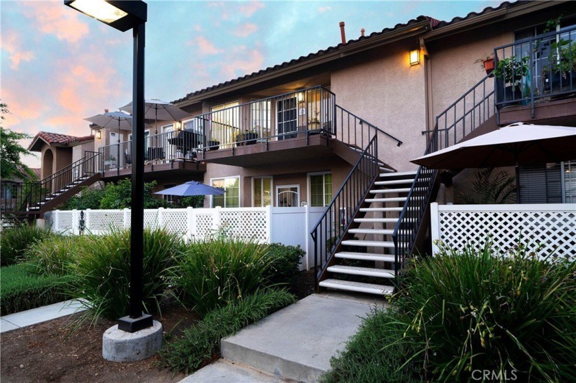 Discover the charm of this lovely 1-bedroom + loft residence - Beach Condo for sale in Rancho Santa Margarita, California on Beachhouse.com